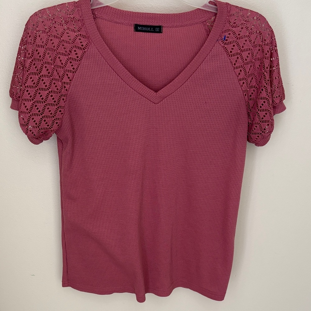Women's Pink Lace Sleeve Top